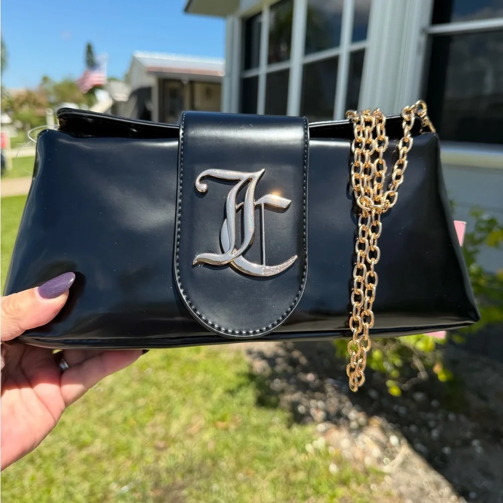 JUICY COUTURE Overstated Black Patent Flap Clutch with Gold Chain and Logo - Picture 3 of 14